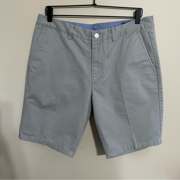Bonobos Men’s Gray Slim 9 Inch Chino Shorts size 34 - Picture 1 of 8